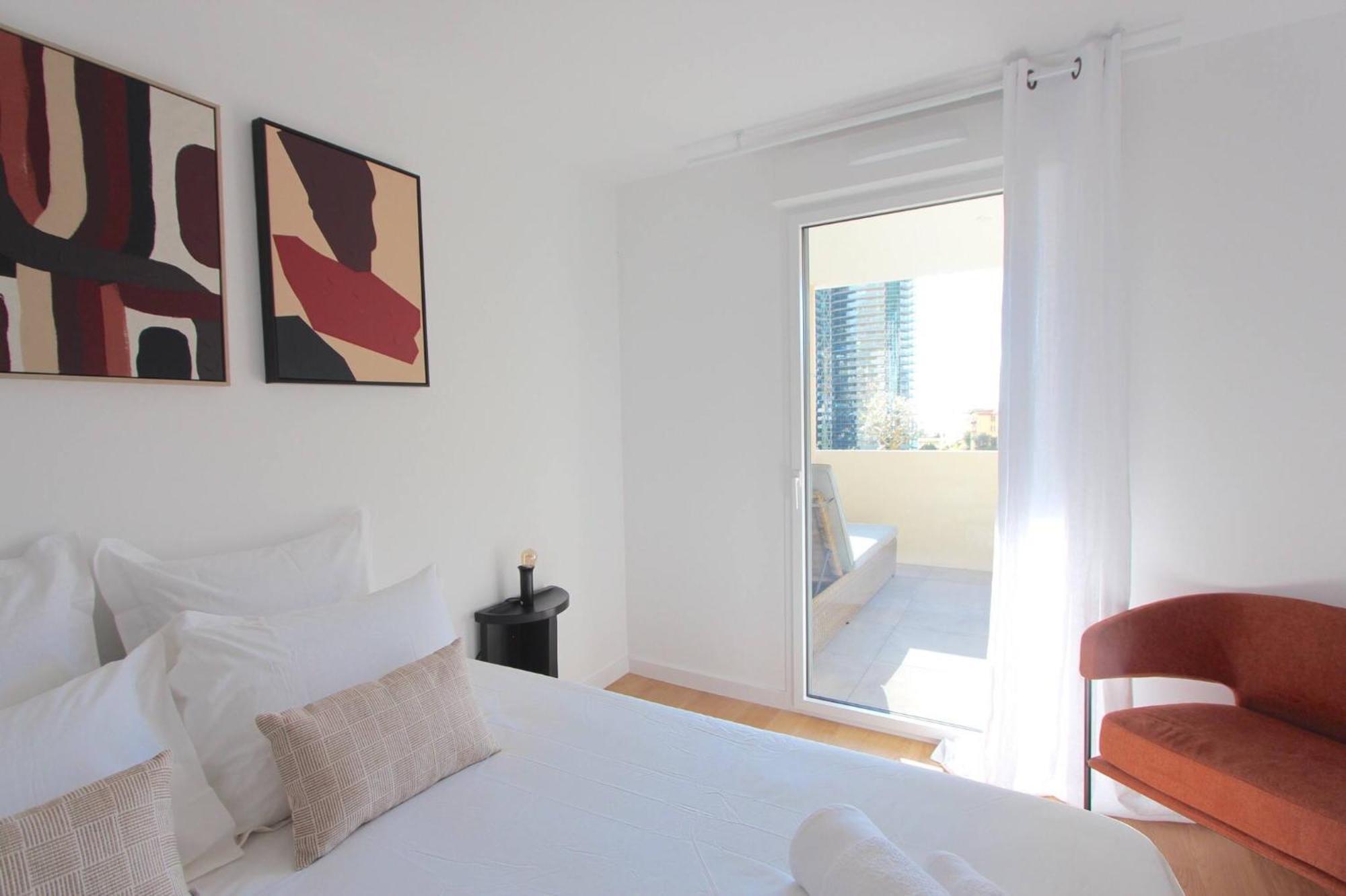 Sun Paradise Seaview&Terrace Parking&Pool ボーソレイユ エクステリア 写真