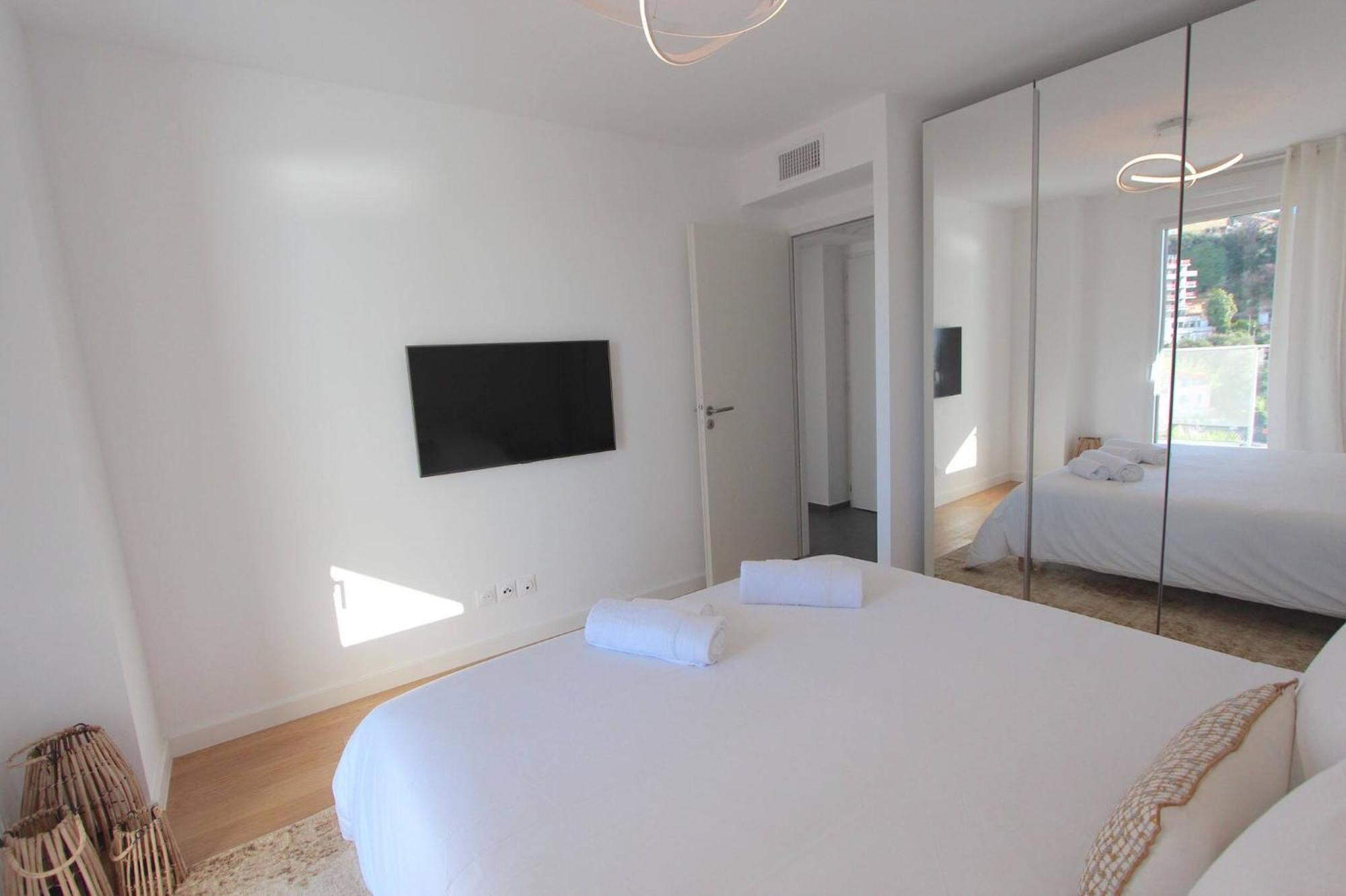 Sun Paradise Seaview&Terrace Parking&Pool ボーソレイユ エクステリア 写真