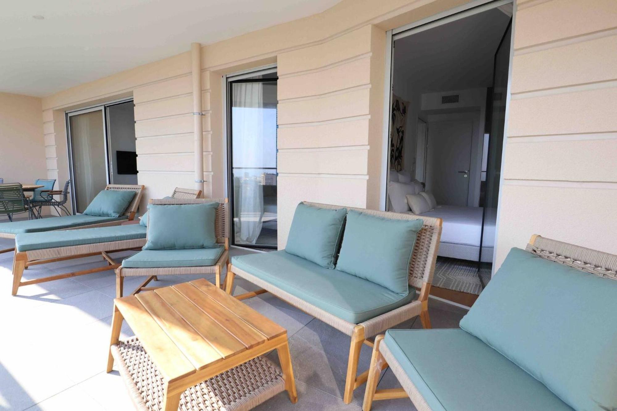 Sun Paradise Seaview&Terrace Parking&Pool ボーソレイユ エクステリア 写真